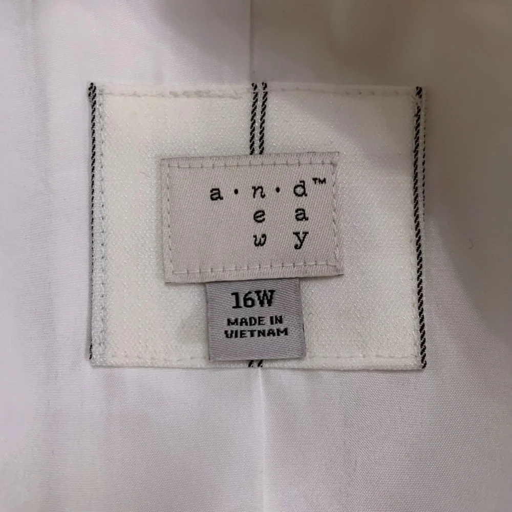 NWOT A NEW DAY 100% Cotton White Black Pinstripe Double Breasted Blazer - sz 16W - Picture 14 of 16